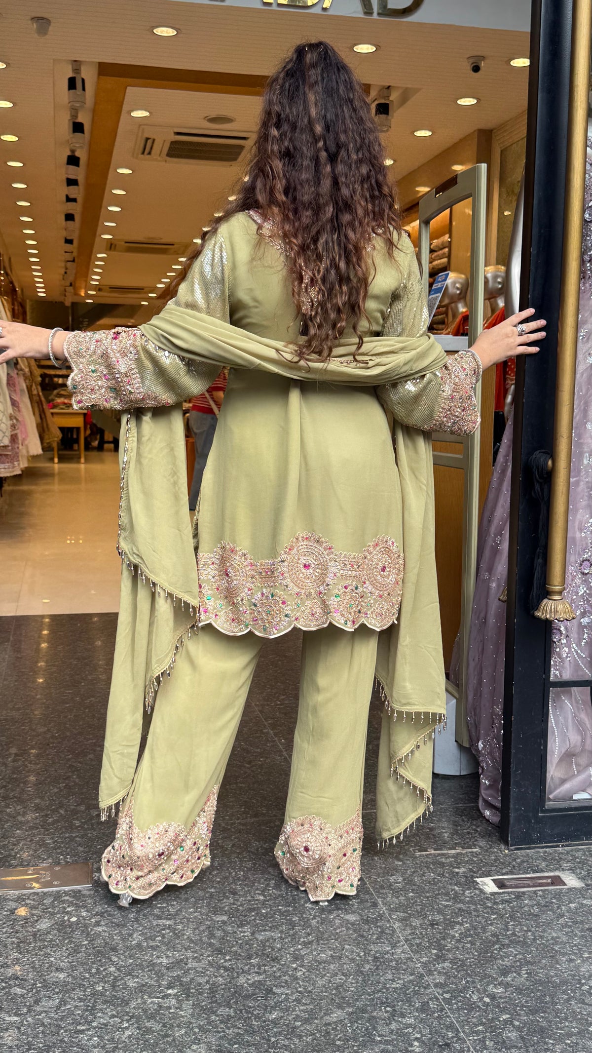 Designer Short Pakistani Suit Set with Sequin, Thread Embroidery & Pearl Detailing | Festive Wear