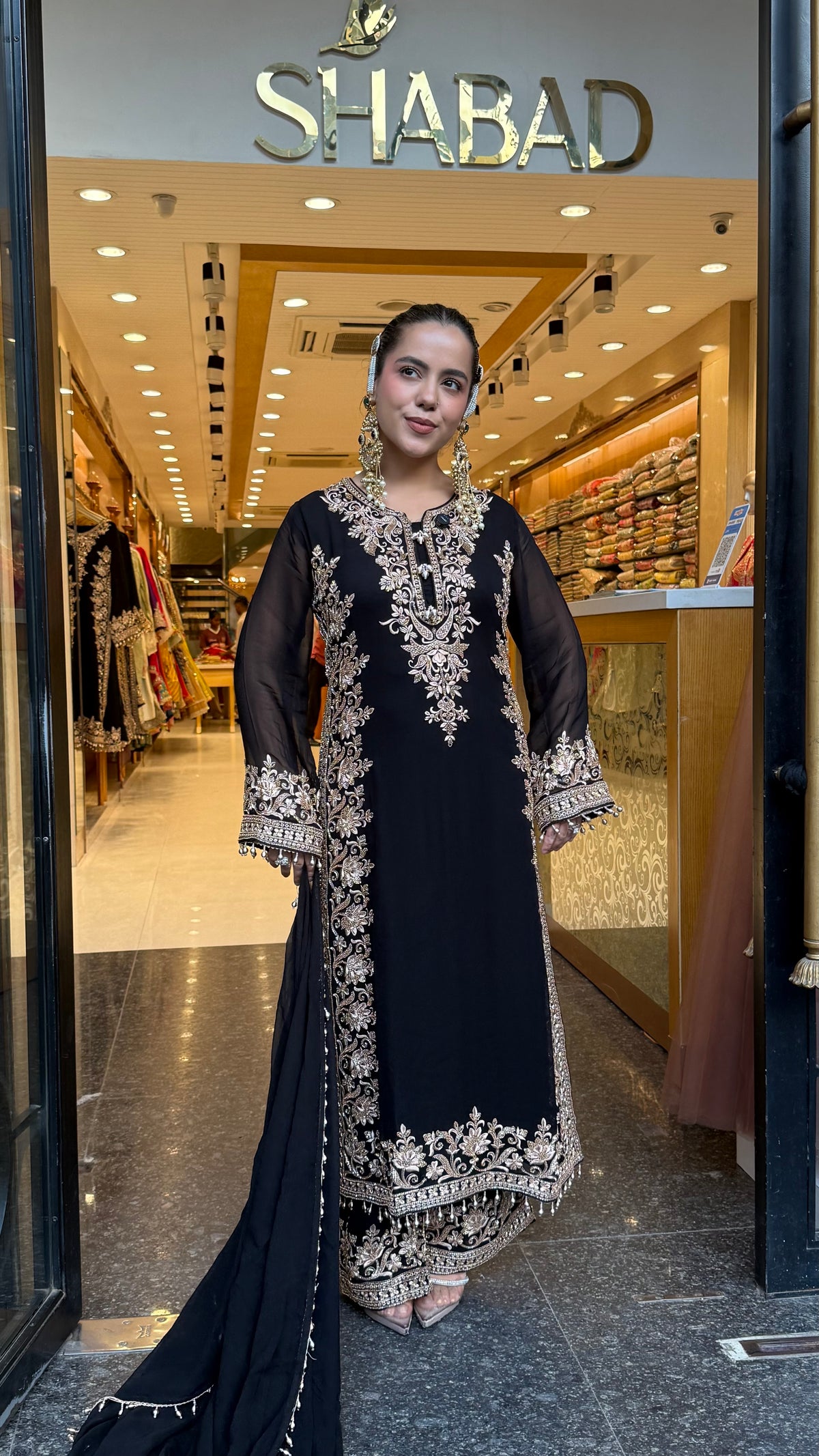 Elegant Georgette Thread Embroidered & Beaded Suit Set ( 46 size sides will be plain customisation available if handwork needed )