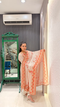 Printed muslin Suit Set with mirror highlighting neckline