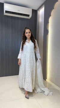 Women’s Mul Cotton Chikankari Suit Set with Thread Embroidery | Elegant Ethnic Wear