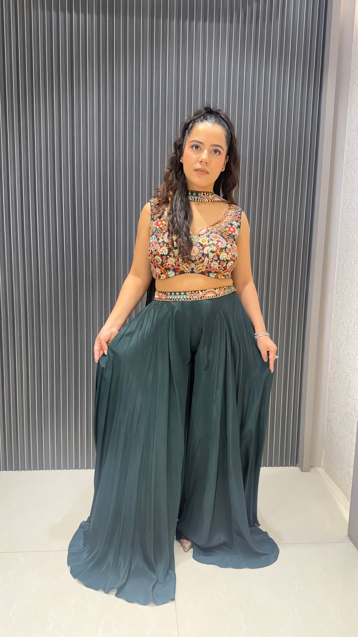 Thread Embroidery Indo-Western Set