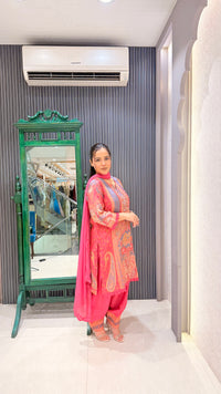 Printed Muslin Suit with Mirror Work