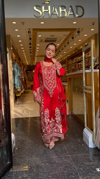 Chinon Embroidered Suit Set with Beads & Thread Work