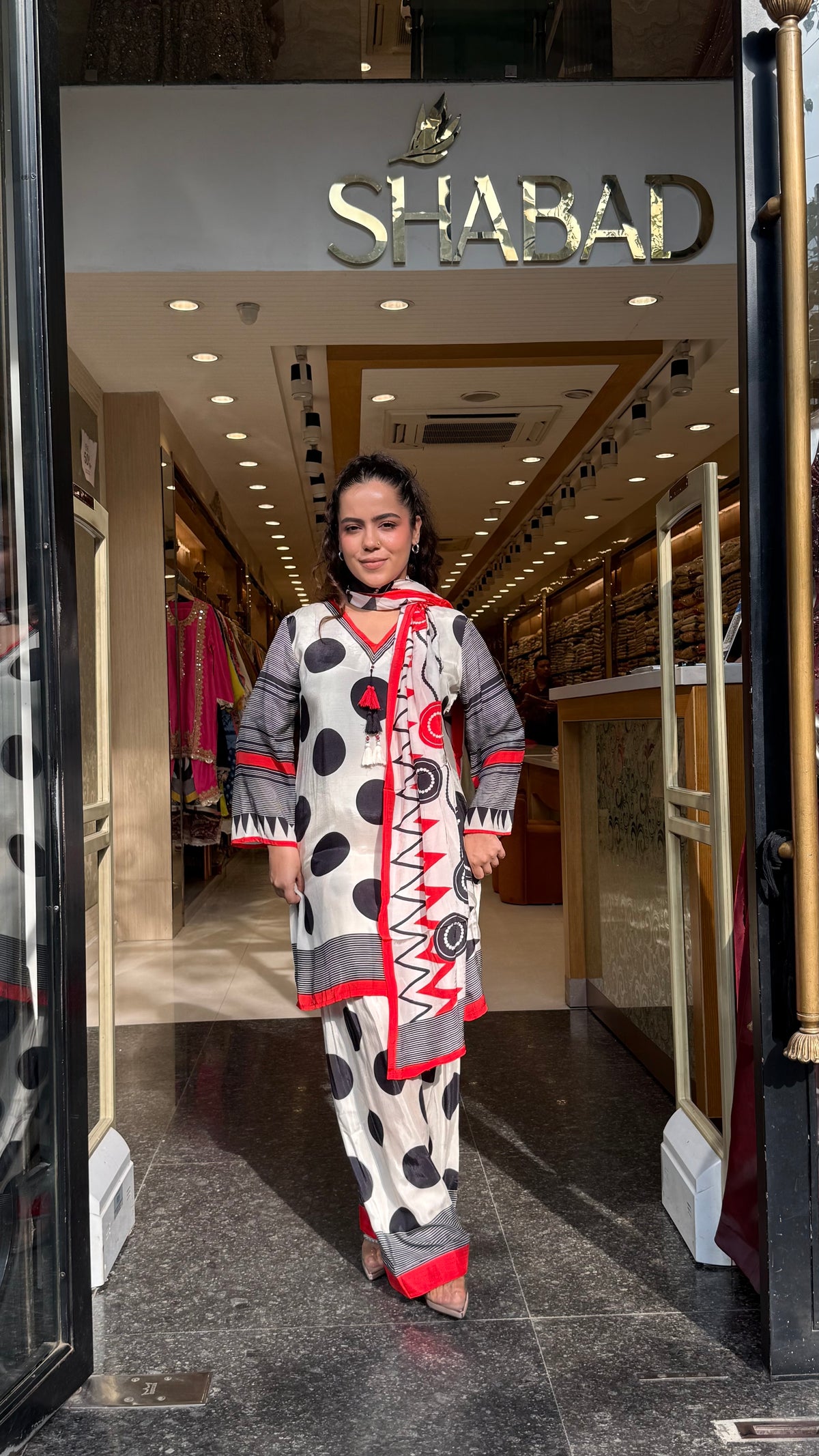 Budget friendly 
Muslin fabric polka dot print
Farshi salwar