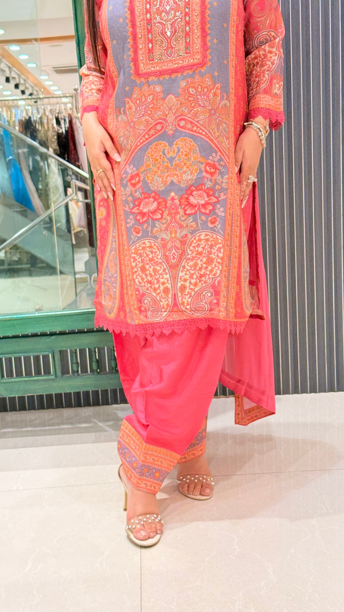 Printed Muslin Suit with Mirror Work