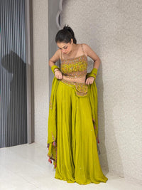 Kashmiri Thread Embroidered Indo-Western Set In Georgette Fabric