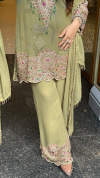 Designer Short Pakistani Suit Set with Sequin, Thread Embroidery & Pearl Detailing | Festive Wear