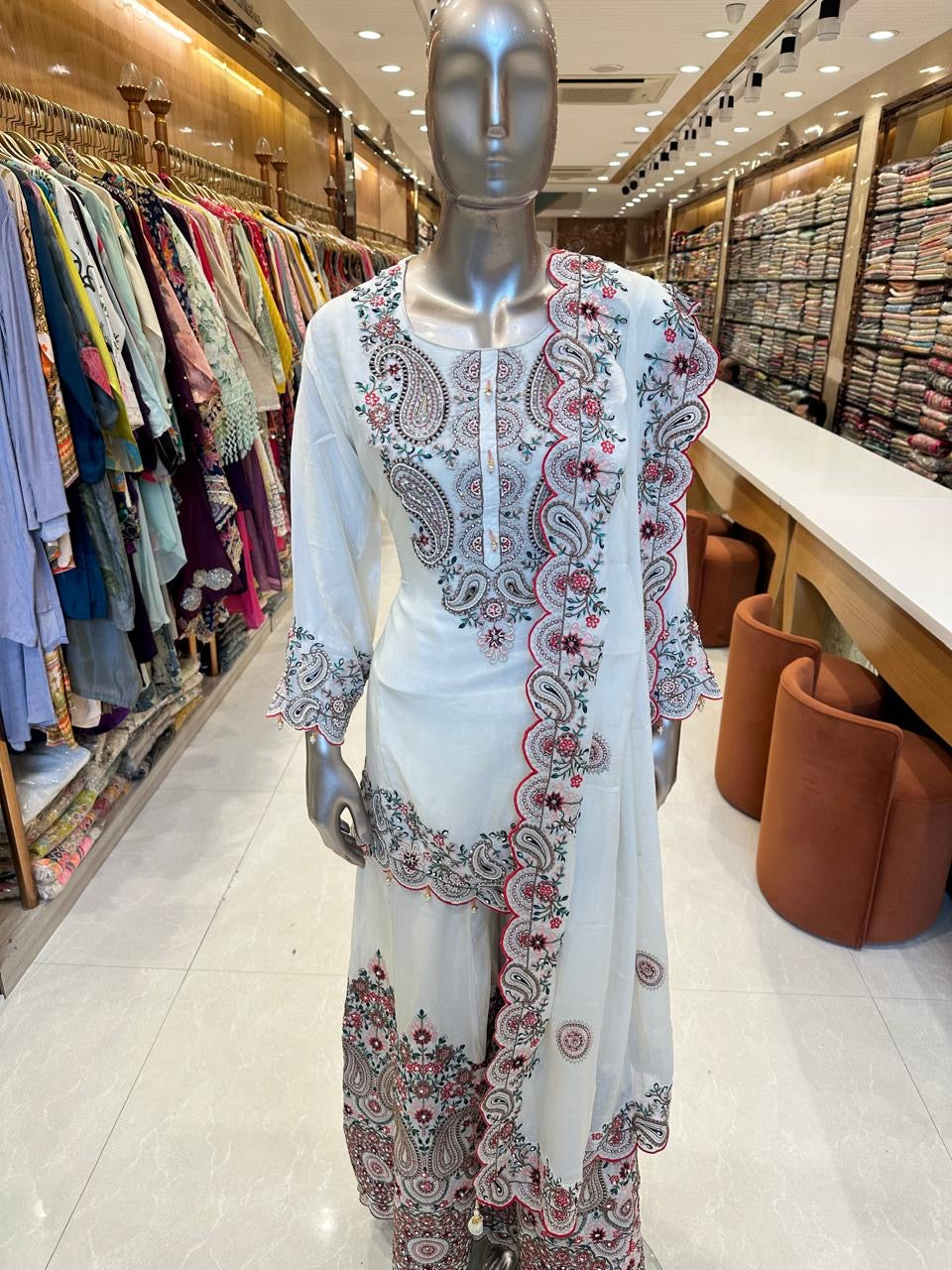 Elegant Coord Set with Intricate Kashmiri Embroidery