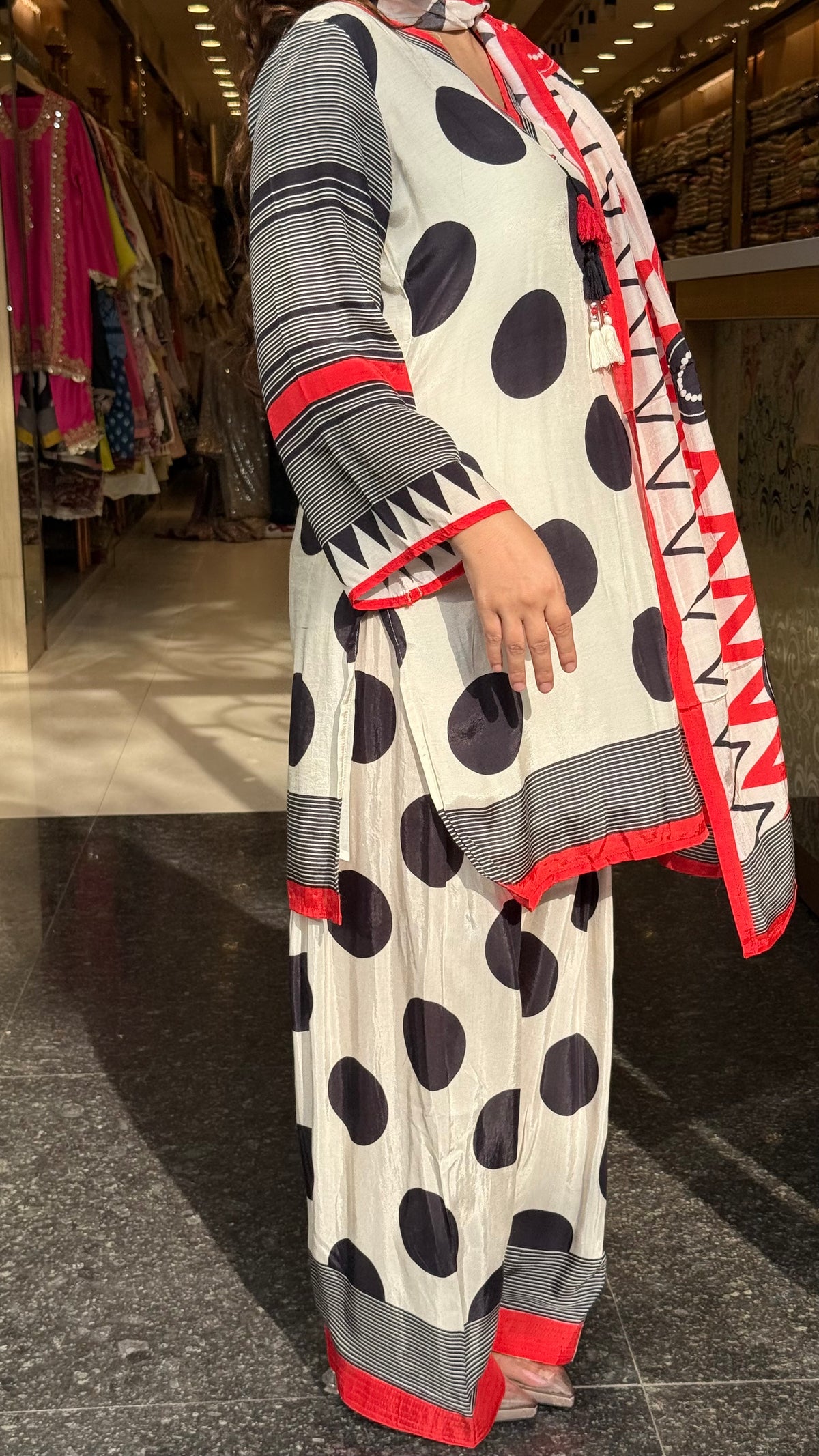 Budget friendly 
Muslin fabric polka dot print
Farshi salwar