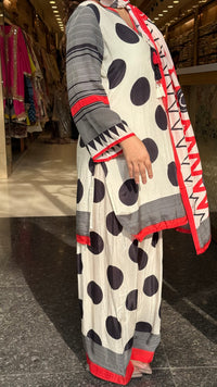 Budget friendly 
Muslin fabric polka dot print
Farshi salwar