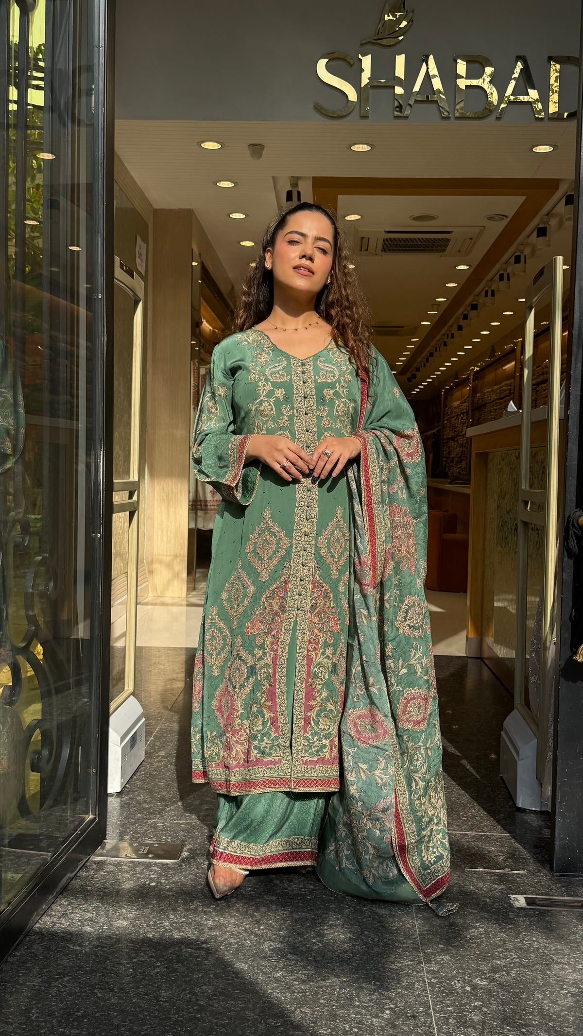 Crepe Digital Print Suit Set with Zari Outline Work for Women