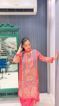 Printed Muslin Suit with Mirror Work