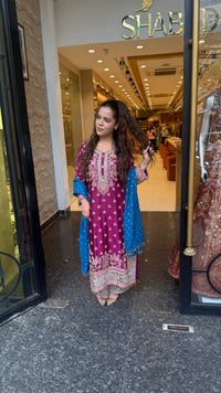 Long Pakistani Suit Set in Satin Silk with Beads Handwork (Copy)