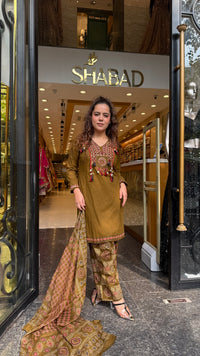Budget-Friendly Akrakh Print Suit Set with Farshi Bottom