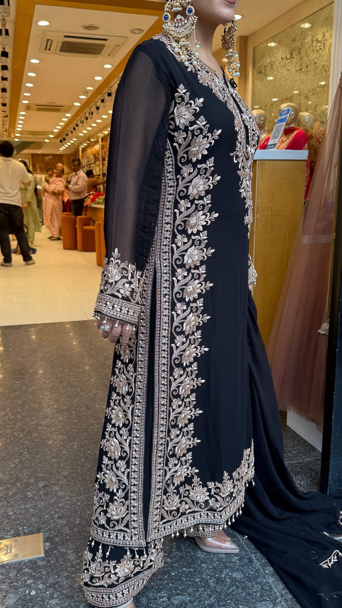 Elegant Georgette Thread Embroidered & Beaded Suit Set ( 46 size sides will be plain customisation available if handwork needed )
