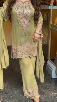 Designer Short Pakistani Suit Set with Sequin, Thread Embroidery & Pearl Detailing | Festive Wear