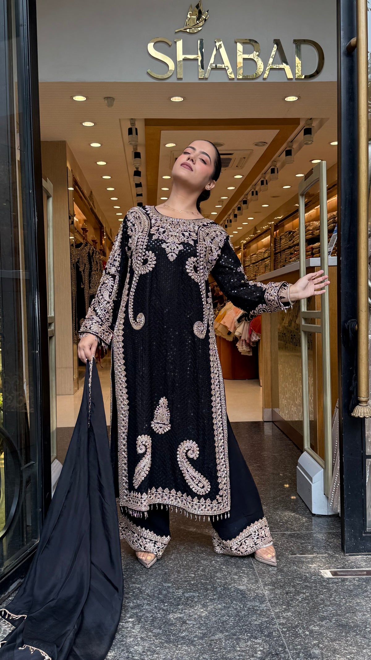 Georgette fabric Suit Set with Sequin Shirt &  Beads Handwork ( 3xl size sides will be plain handwork can be customised )