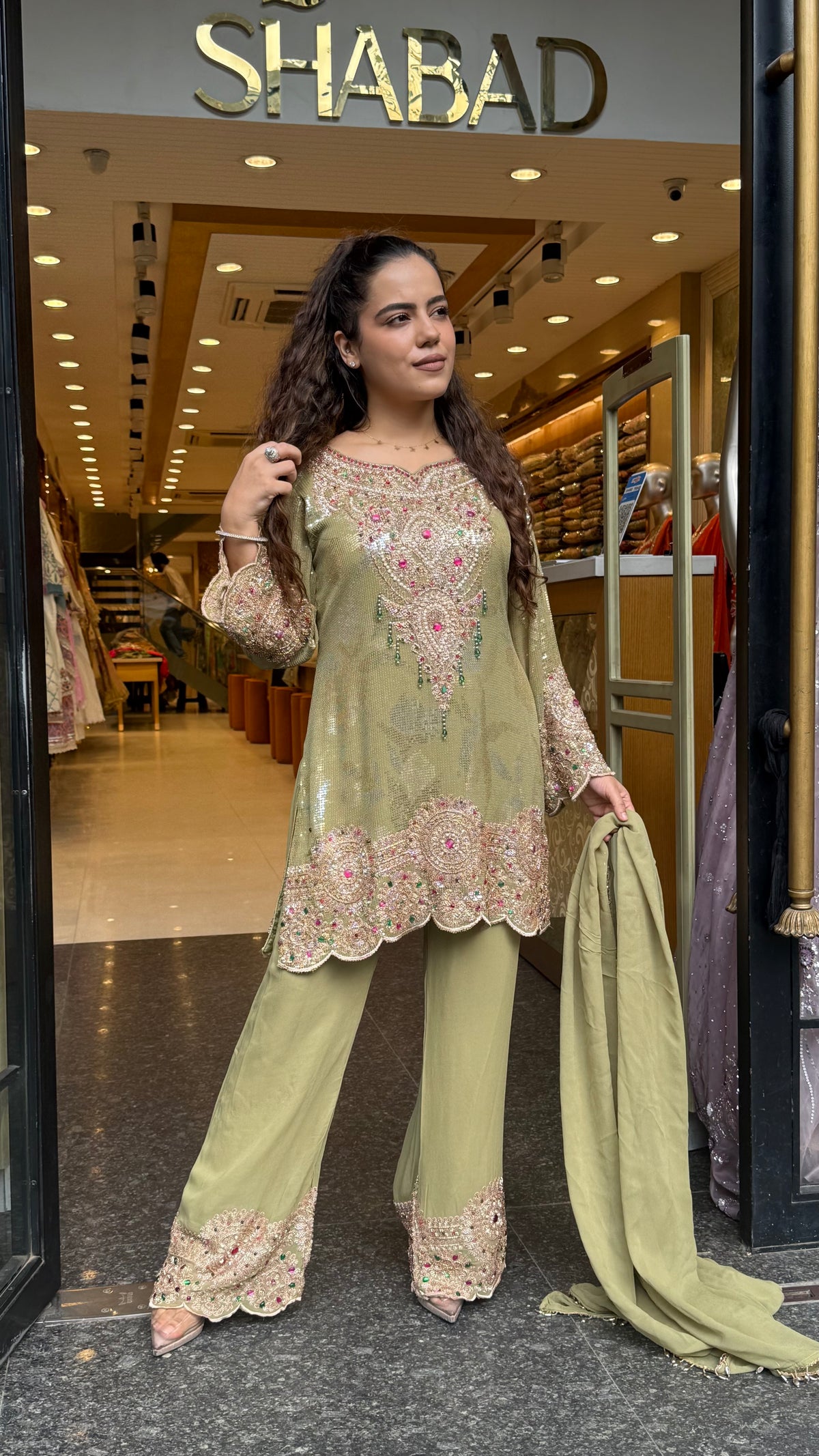 Designer Short Pakistani Suit Set with Sequin, Thread Embroidery & Pearl Detailing | Festive Wear