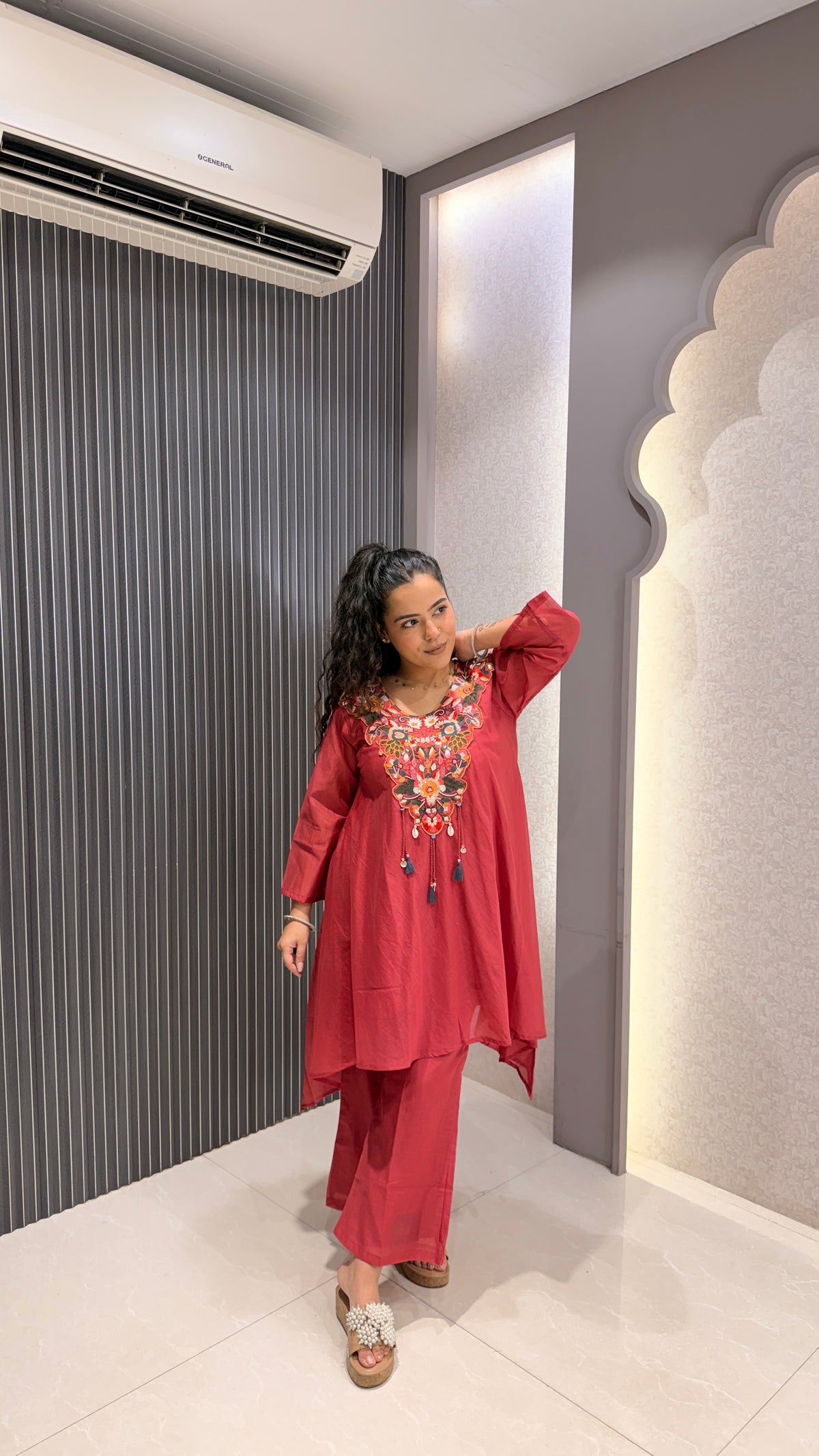 Mul Chanderi Co-ord Set with Thread Embroidered Neckline | Elegant Ethnic Wear