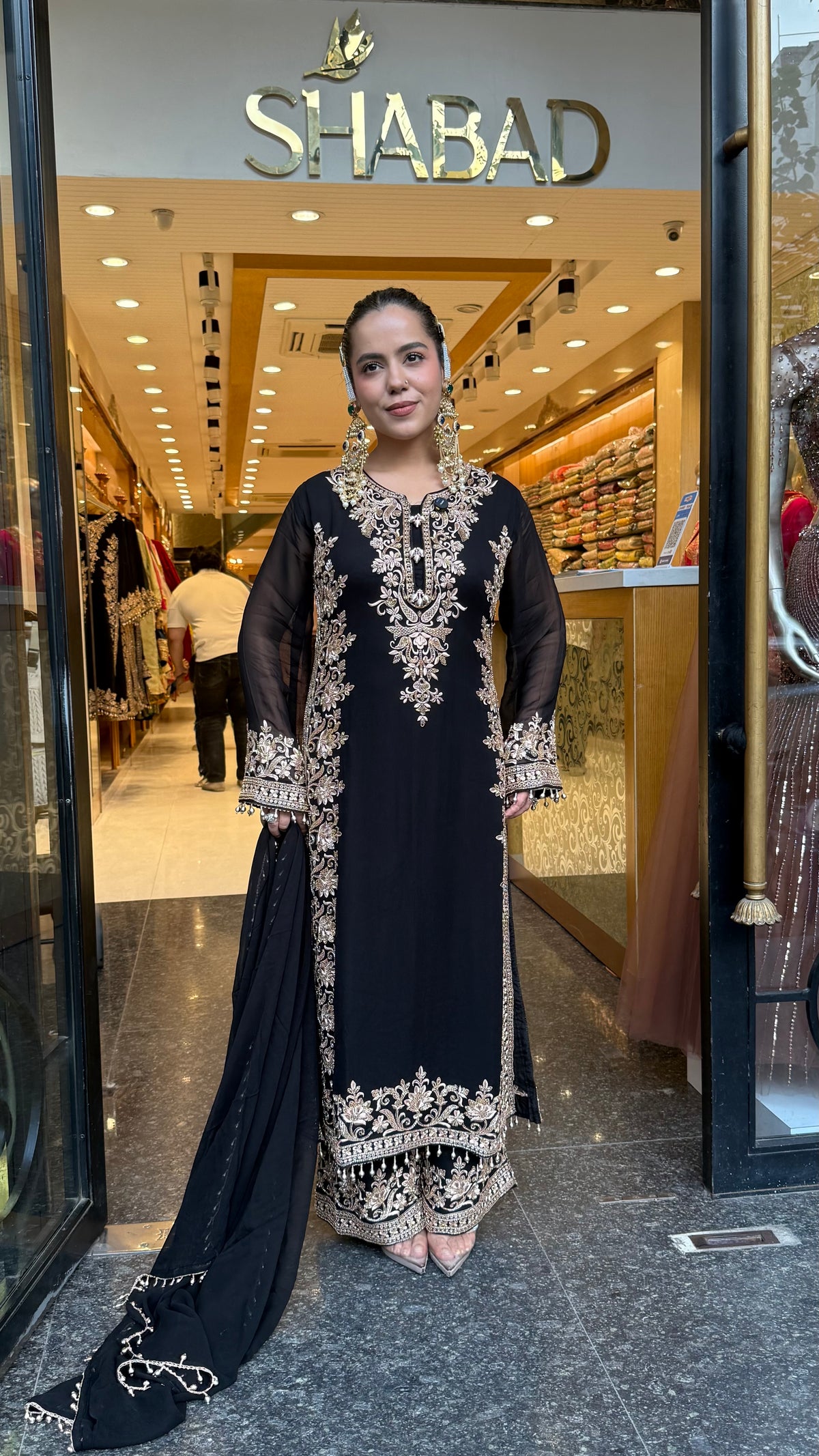 Elegant Georgette Thread Embroidered & Beaded Suit Set ( 46 size sides will be plain customisation available if handwork needed )