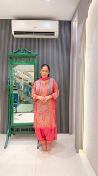 Printed Muslin Suit with Mirror Work