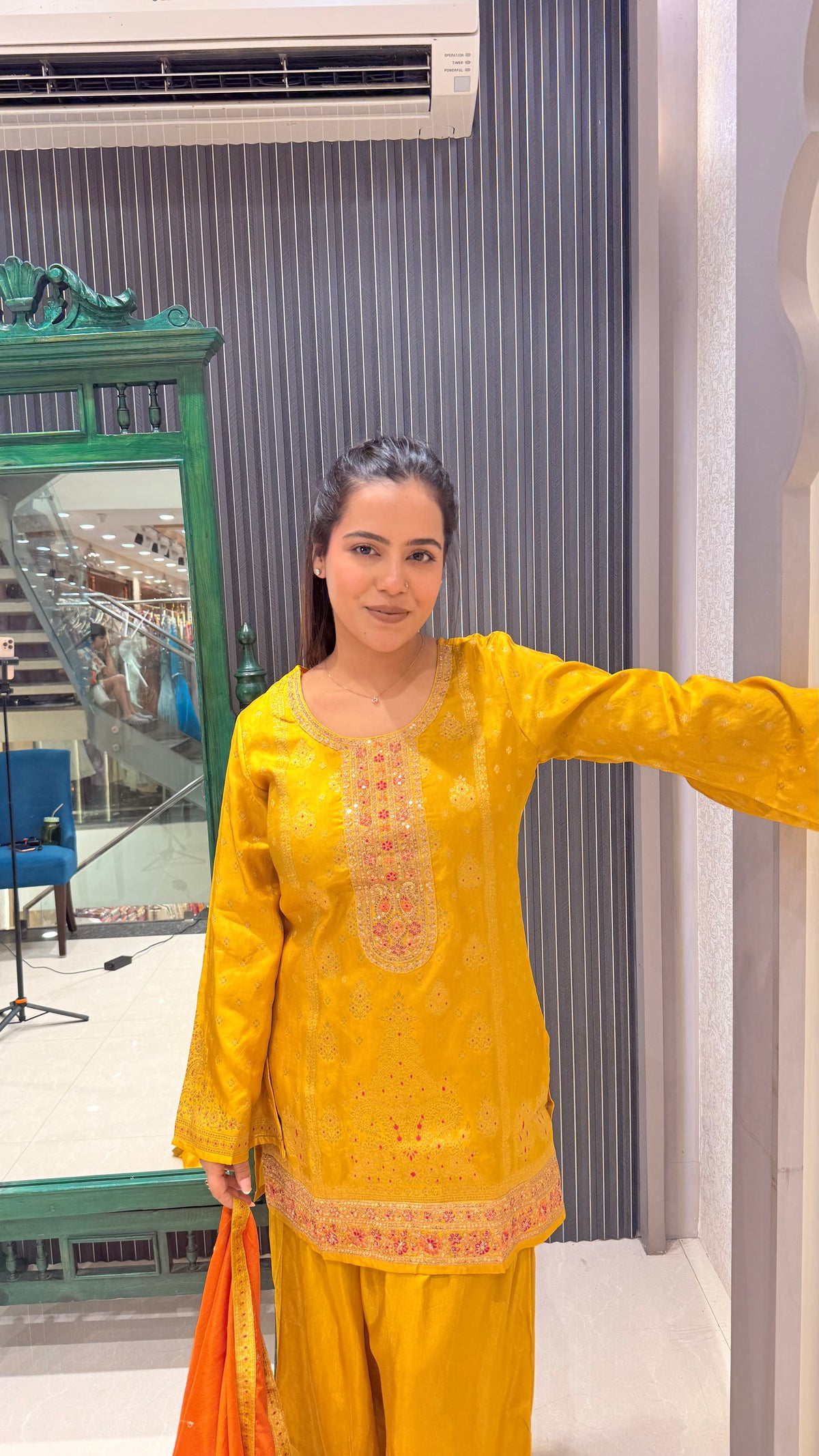 Banarasi Weaving Suit Set
