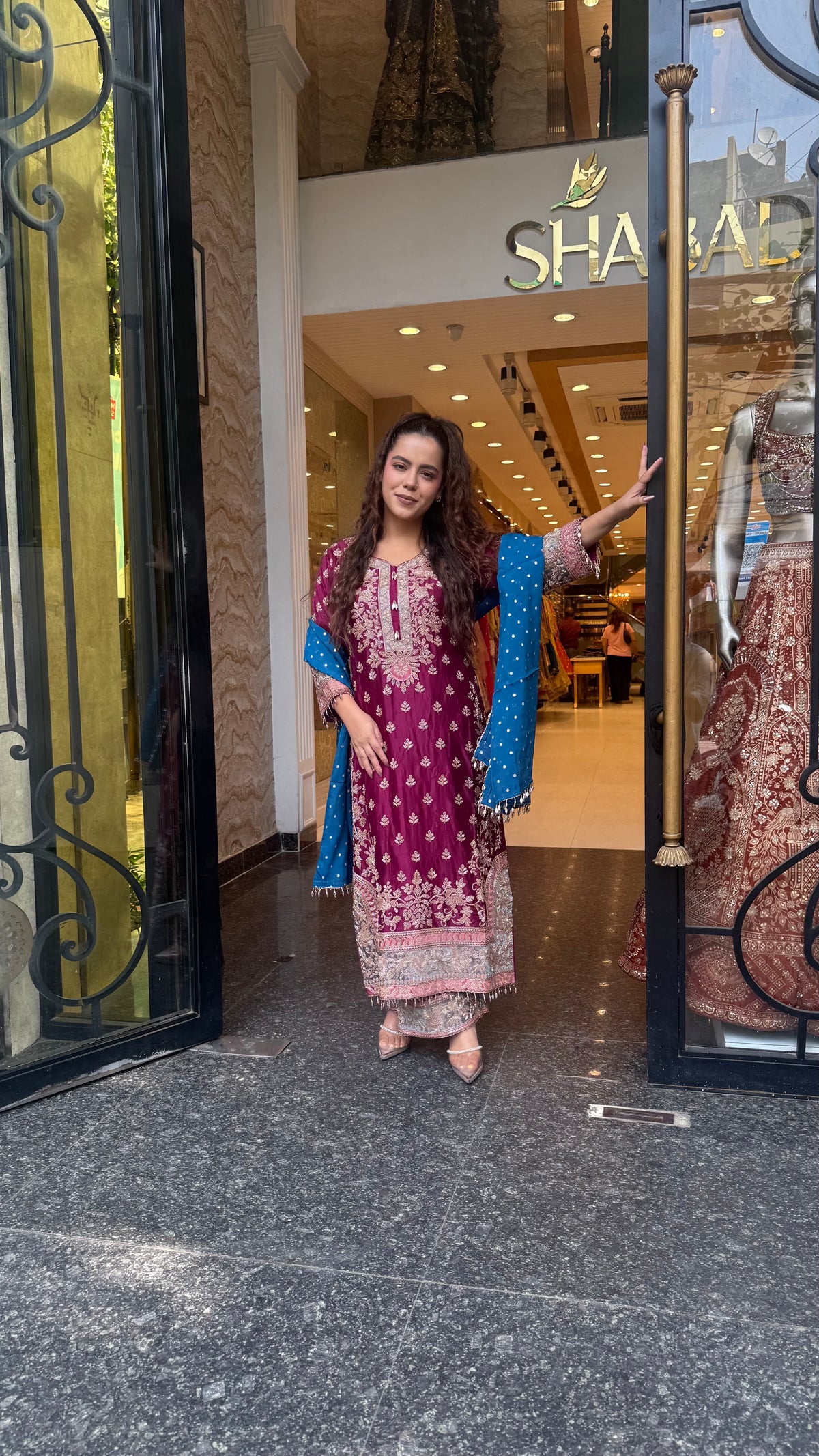 Long Pakistani Suit Set in Satin Silk with Beads Handwork (Copy)