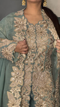 Indo-Western Sequence work with thread embroidery pearls tassels cape style 3 pcs set Ensemble |