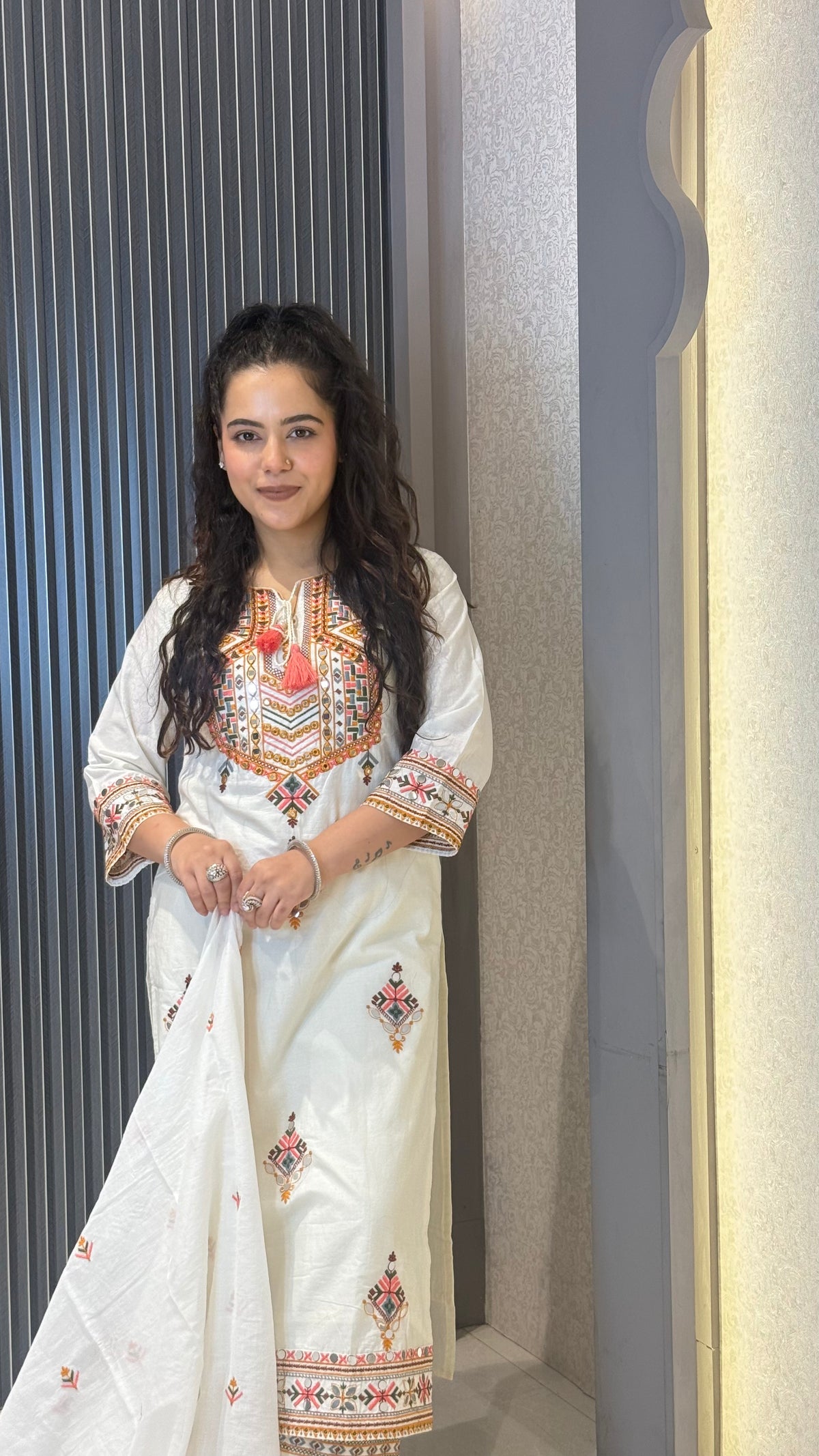 Budget-Friendly Mirror Work Suit Set with Thread Embroidery