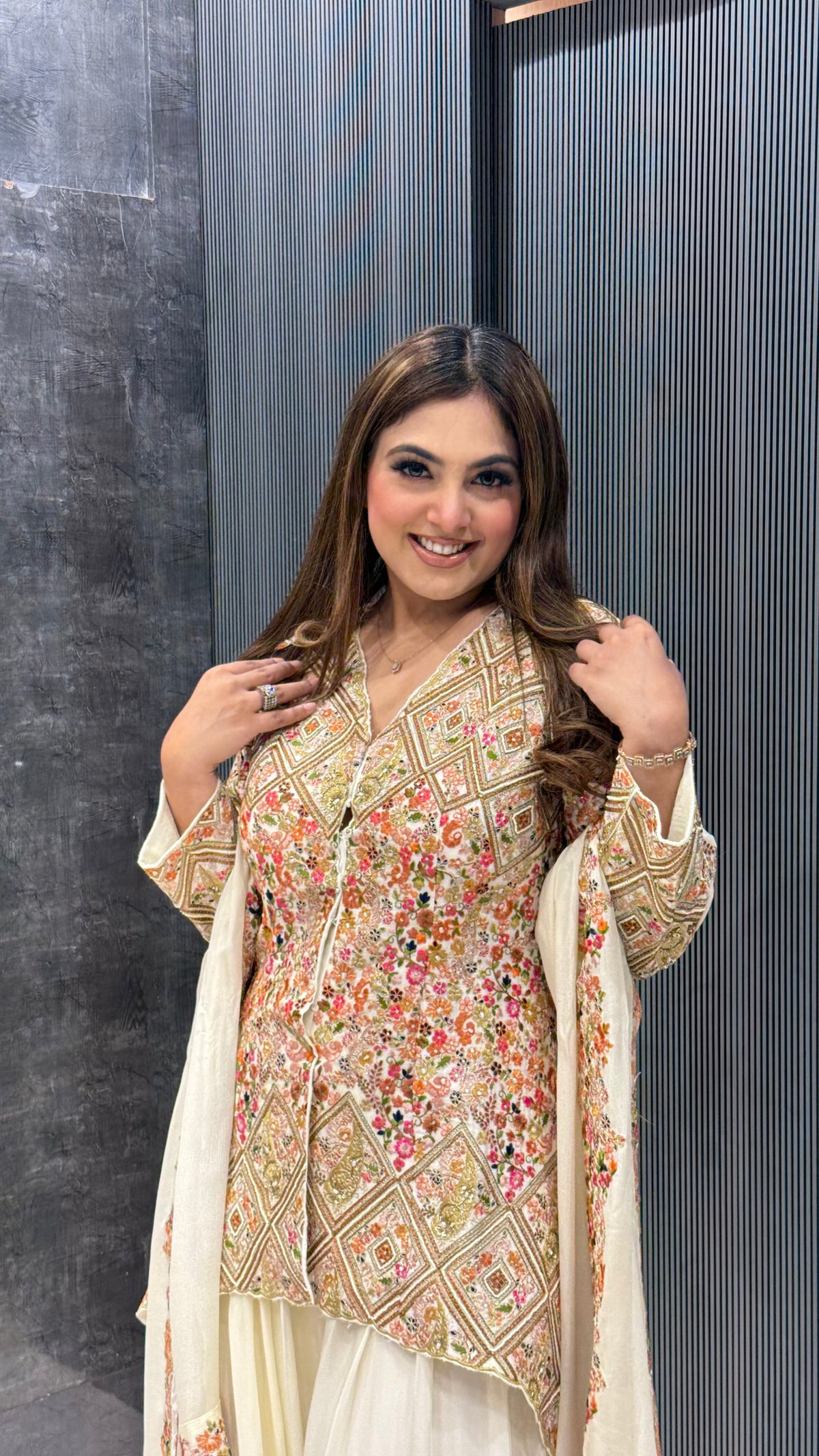 Premium Kashmiri Embroidery Suit Set – Handcrafted Elegance in Every Thread