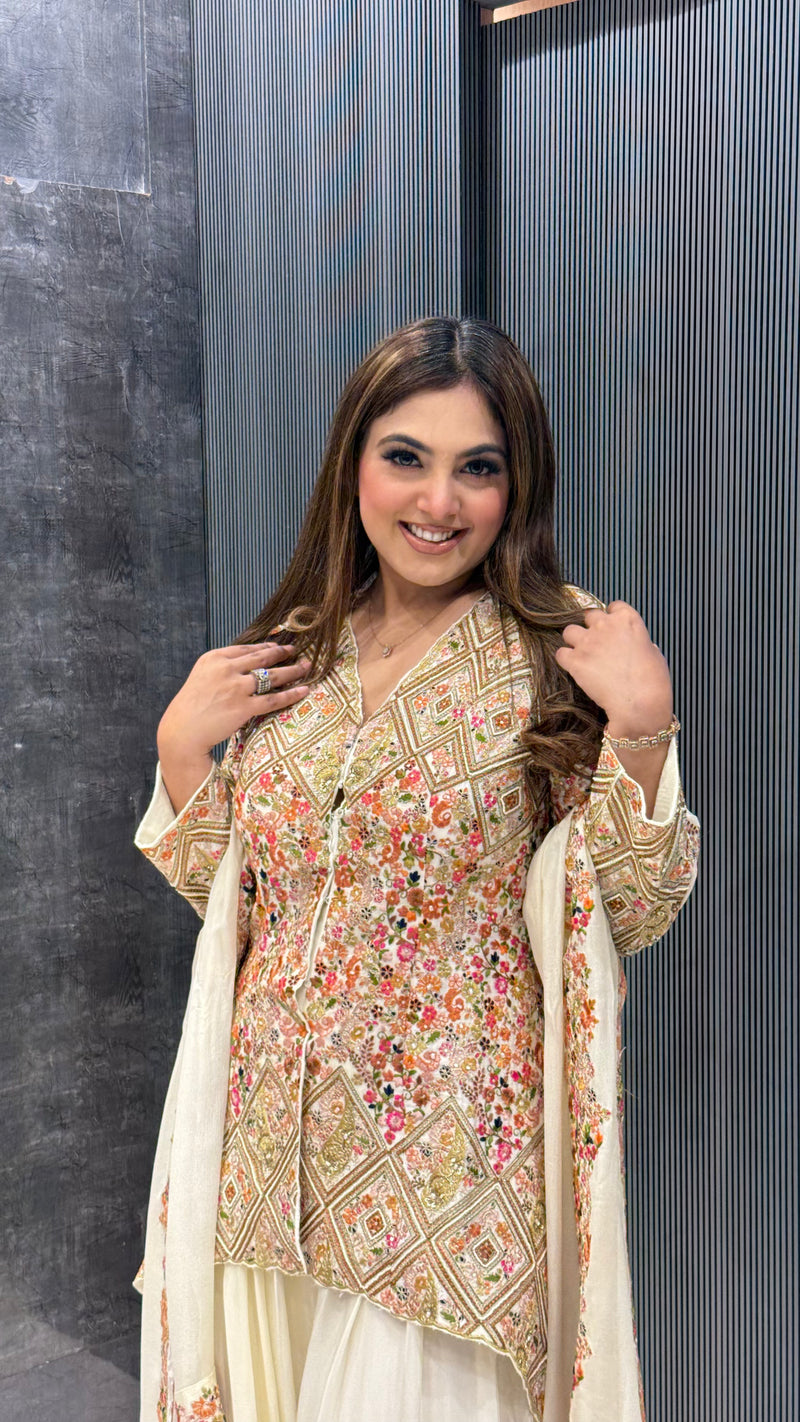 Premium Kashmiri Embroidery Suit Set – Handcrafted Elegance in Every Thread