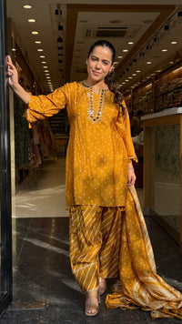 Gajji Silk Bandhani Print Suit Set with Mirror Work & Farshi Salwar