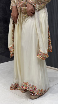 Premium Kashmiri Embroidery Suit Set – Handcrafted Elegance in Every Thread
