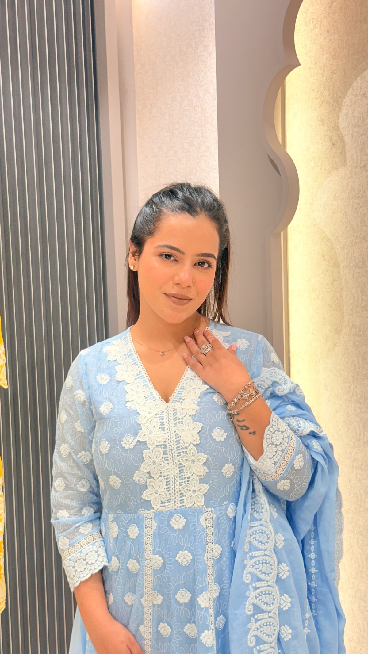 Mul Cotton Suit with Thread Embroidery