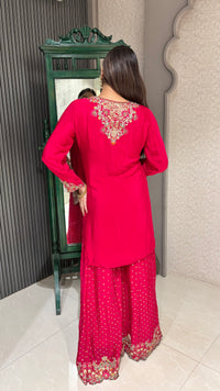 Elegant Sequin & Pearl Detail Suit – Up to Size 46