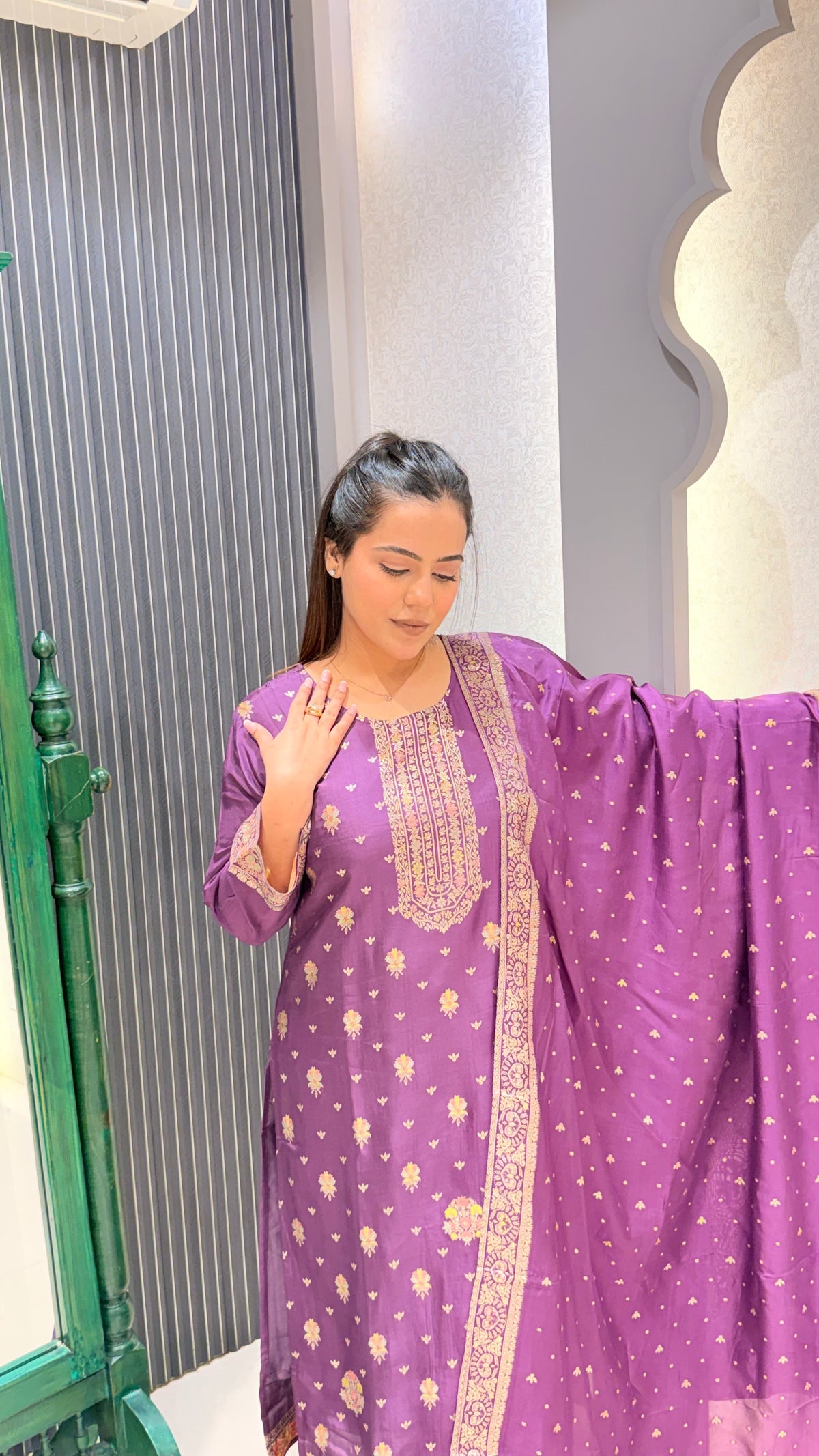 Banarasi Weaving Suit