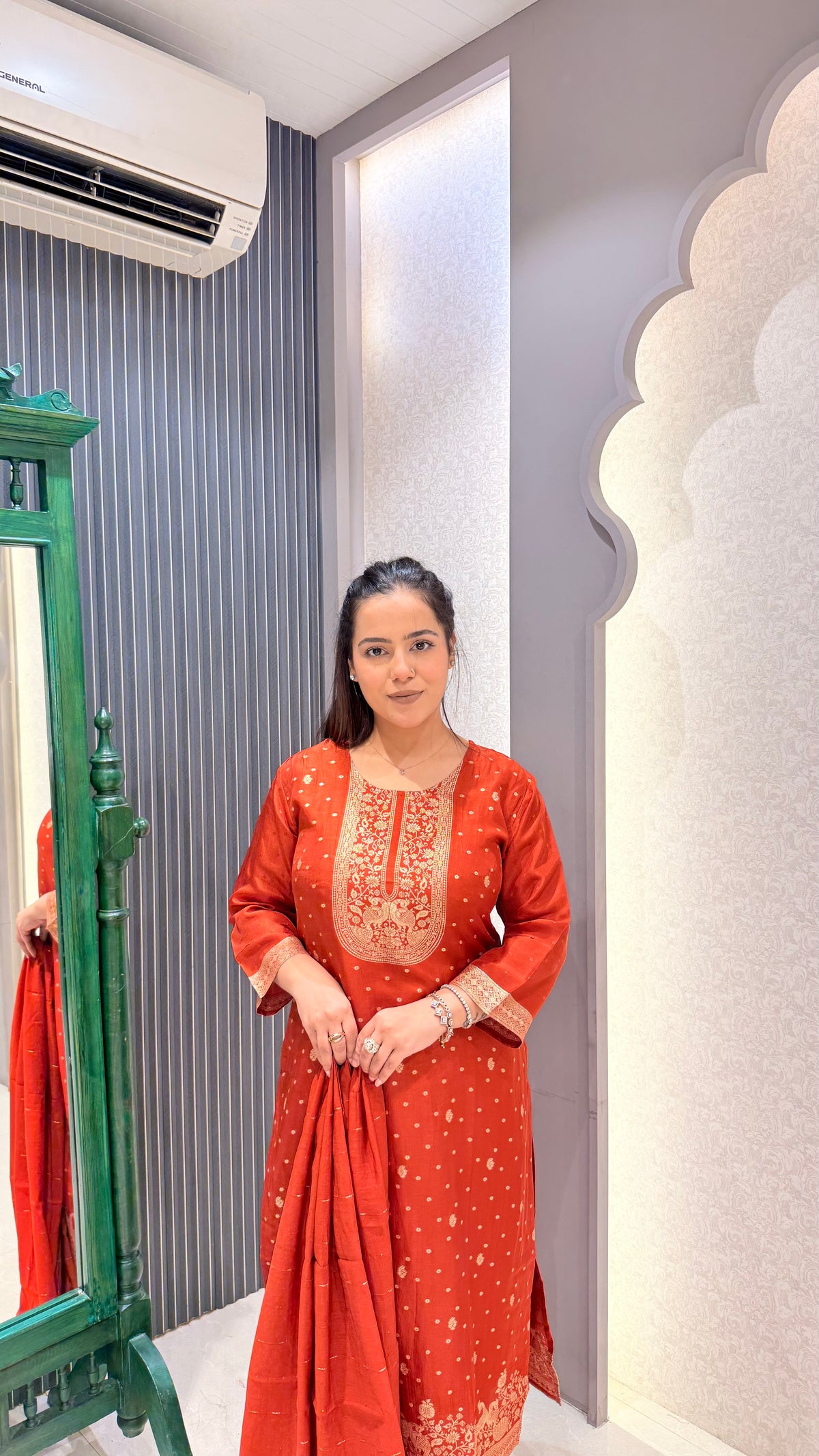 Banarasi Weaving Suit