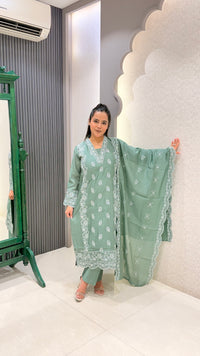 Muslin Suit with Thread Embroidery