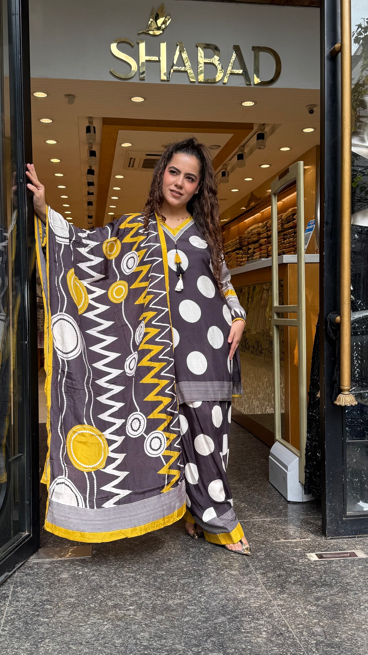 Women's Muslin Polka Dot Suit with Farshi Salwar | Stylish Ethnic Suit Set