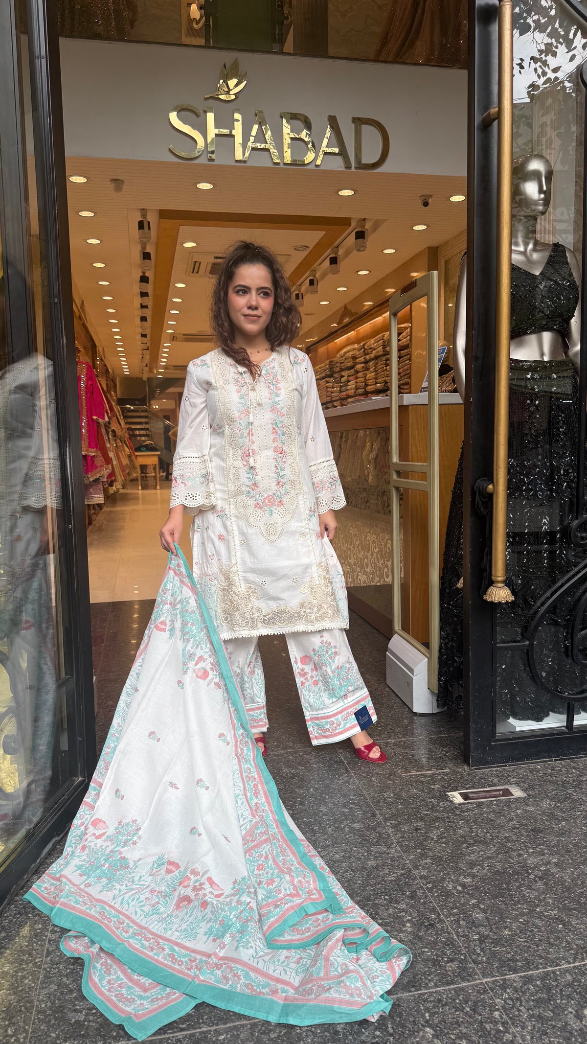 Women's Cotton Pakistani Suit with Cutwork & Thread Embroidery