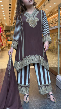 Budget-Friendly Digital Print Crepe Suit Set with Leather & Mirror Work