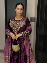 Velvet Suit with Dori, Sequin & Gotta Detailing | Festive Ethnic Wear