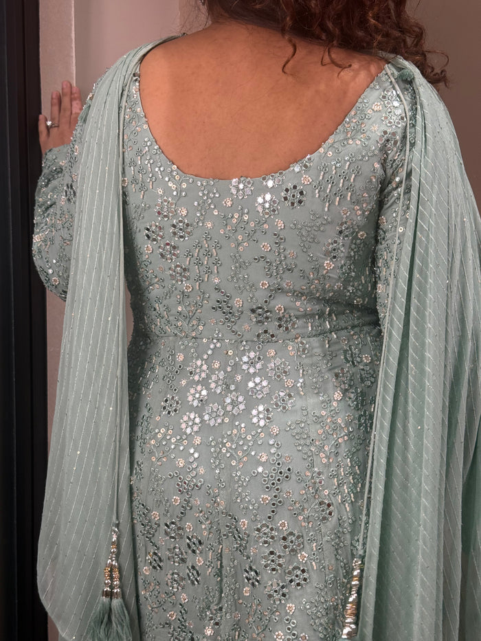 Thread Embroidery and Mirror Work detailing