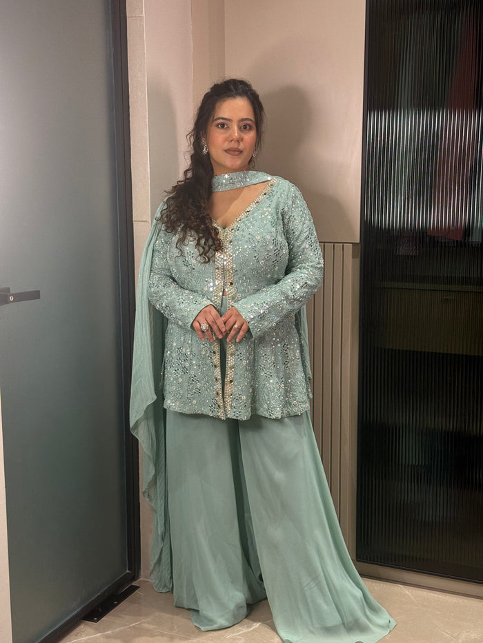 Thread Embroidery and Mirror Work detailing