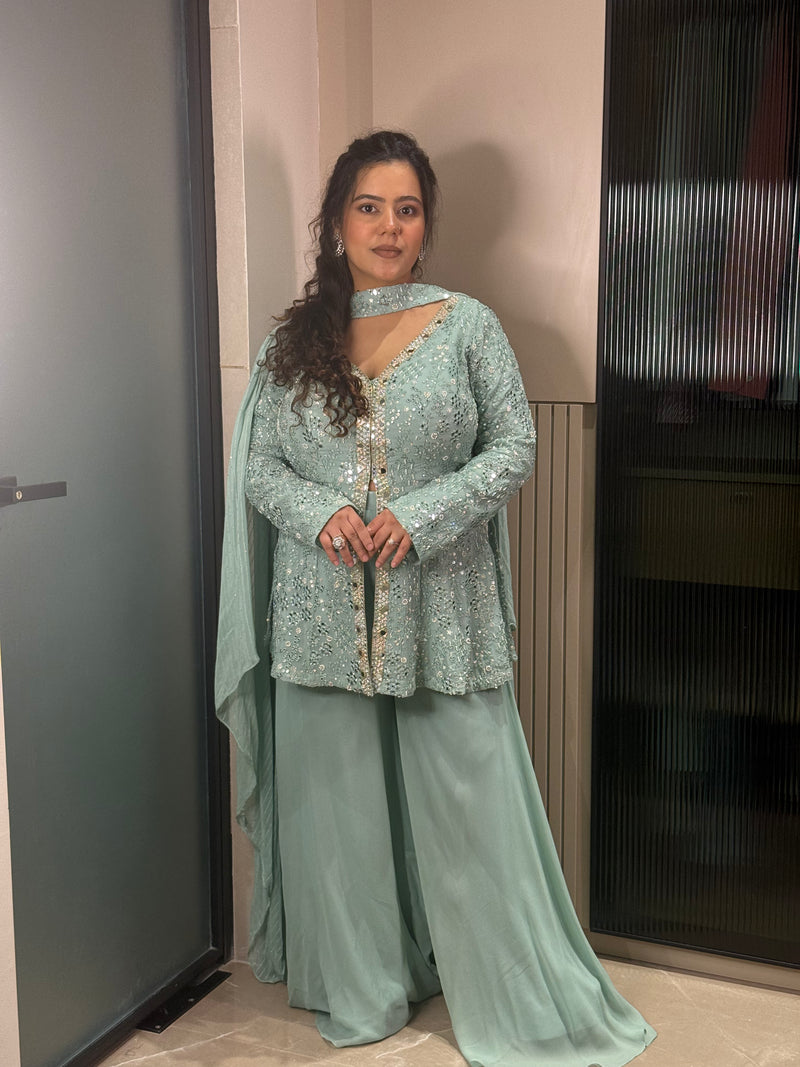 Thread Embroidery and Mirror Work detailing