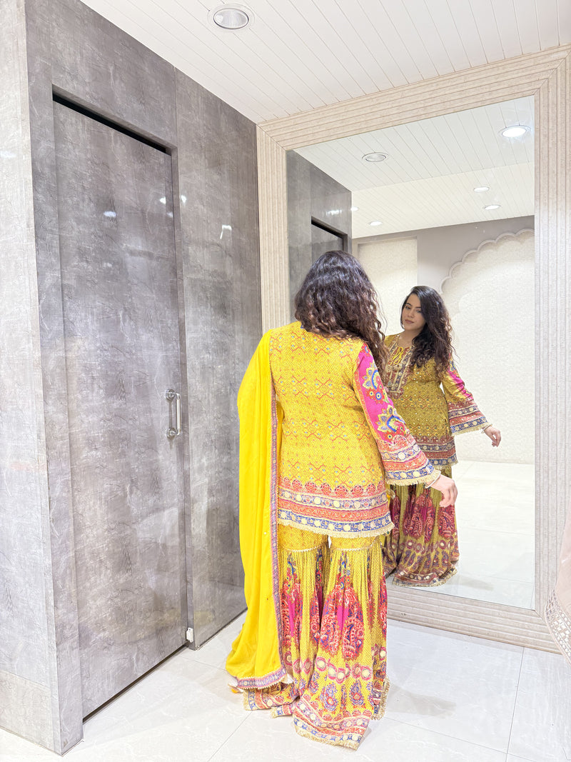 Digital Print Crepe Fabric Suit with Mirror Work