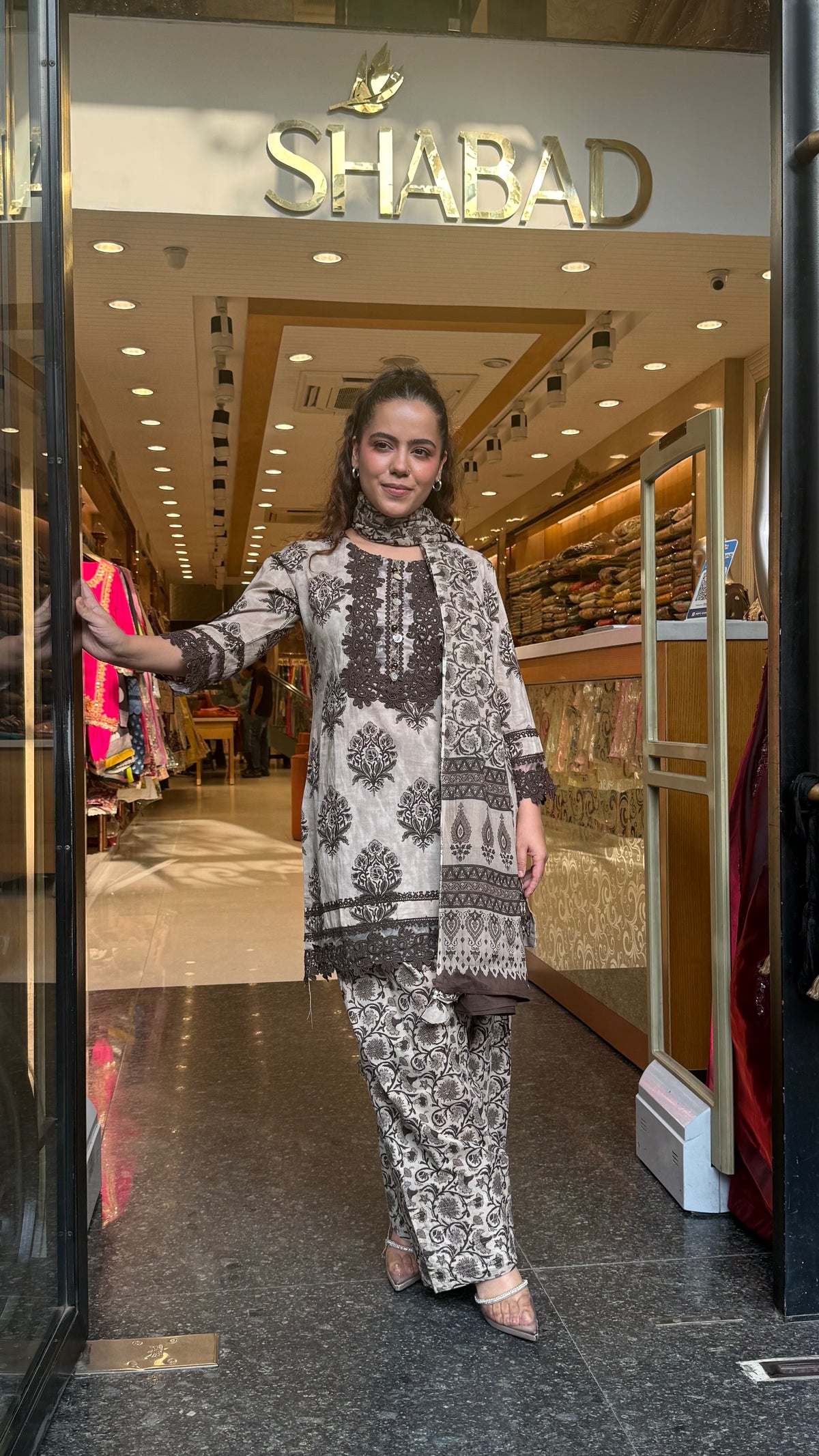 Women's Cotton Batik Print Suit with Lace Work