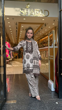 Women's Cotton Batik Print Suit with Lace Work