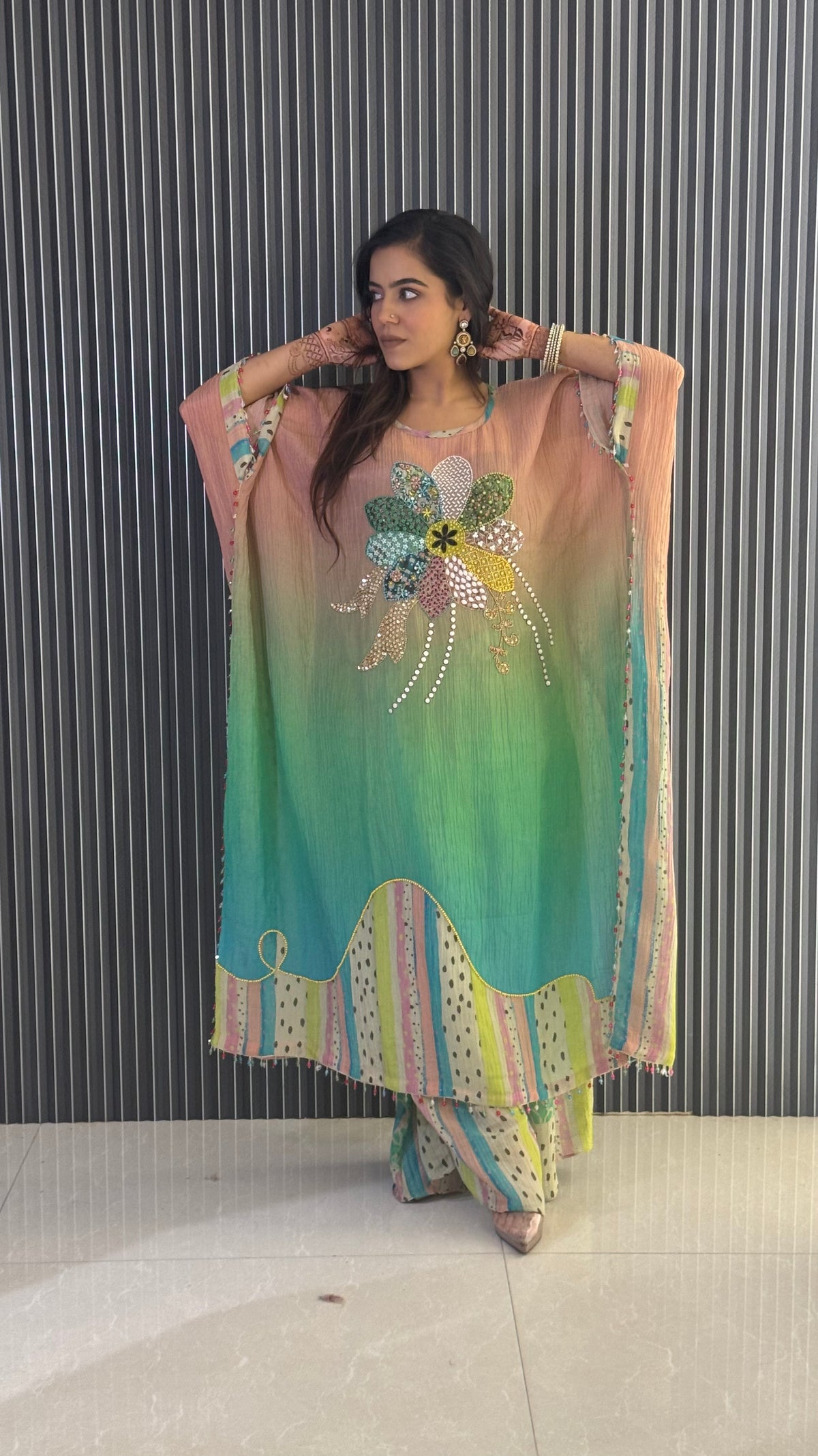 Elegant Kaftan Set with Pearl Cut Dana & Sequin Detailing