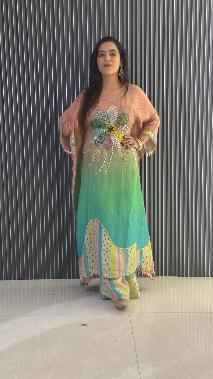 Elegant Kaftan Set with Pearl Cut Dana & Sequin Detailing